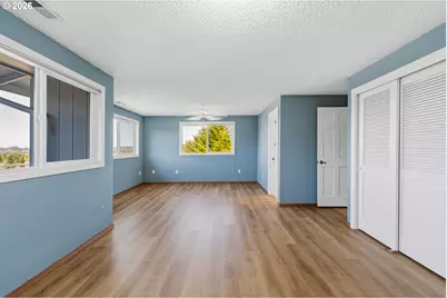 1037 Canyon Ter, Coos Bay, OR 97420 - Photo 23