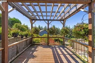 1037 Canyon Terrace, Coos Bay, OR 97420 - Photo 13