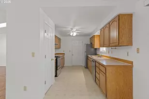 530 Robinhood Ave, Lakeside, OR 97449 - Photo 23