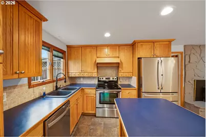 2361 Fir St, North Bend, OR 97459 - Photo 17