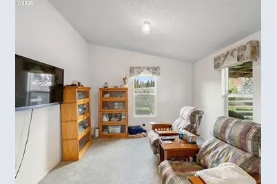 11772 SW Royal Villa Dr, Portland, OR 97224 - Photo 9