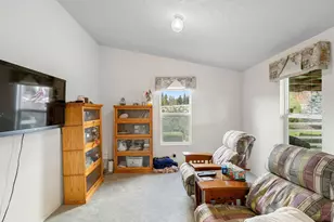 11772 SW Royal Villa Dr, Portland, OR 97224 - Photo 9