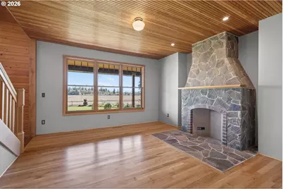 17765 Monnier Rd, Hubbard, OR 97032 - Photo 9