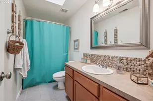 710 Mill St, Silverton, OR 97381 - Photo 35