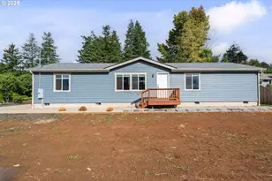 2780 34th St, Coos Bay, OR 97420 - Photo 3