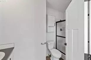 2780 34th St, Coos Bay, OR 97420 - Photo 19