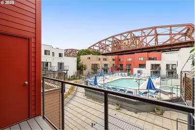 1010 NW Naito Pkwy #M15, Portland, OR 97209 - Photo 25