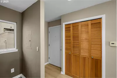 1010 NW Naito Pkwy #M15, Portland, OR 97209 - Photo 13