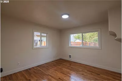 2090 17th St NE, Salem, OR 97301 - Photo 13