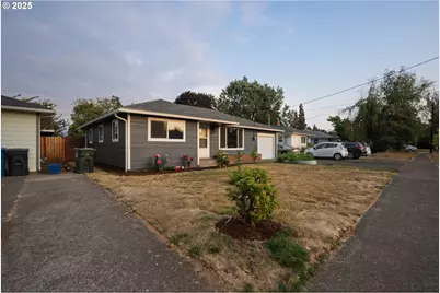 2090 17th St NE, Salem, OR 97301 - Photo 3