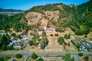 804 N Bank Rd, Roseburg, OR 97470 - Photo 21