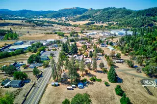 804 N Bank Rd, Roseburg, OR 97470 - Photo 9