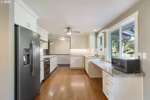 823 NW 60th St, Vancouver, WA 98663 - Photo 7
