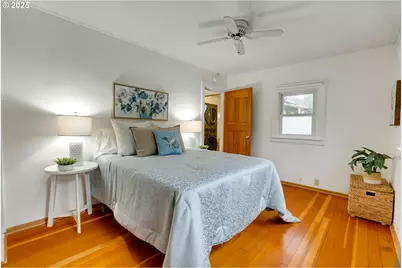 1566 SE Sherrett St #A, Portland, OR 97202 - Photo 29