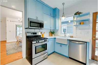 1566 SE Sherrett St #A, Portland, OR 97202 - Photo 21