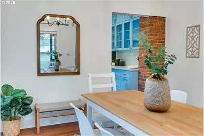 1566 SE Sherrett St #A, Portland, OR 97202 - Photo 17