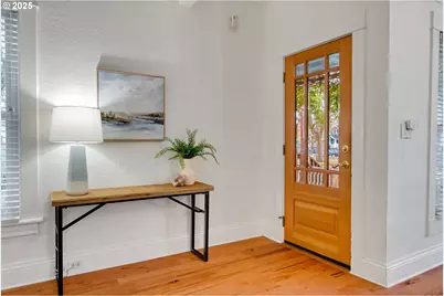 1566 SE Sherrett St #A, Portland, OR 97202 - Photo 7