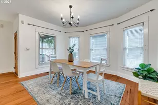 1566 SE Sherrett St, Portland, OR 97202 - Photo 15