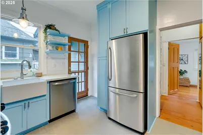 1566 SE Sherrett St #A, Portland, OR 97202 - Photo 19