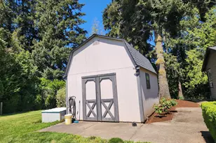 26383 S Meridian Rd, Aurora, OR 97002 - Photo 33