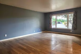 26383 S Meridian Rd, Aurora, OR 97002 - Photo 5