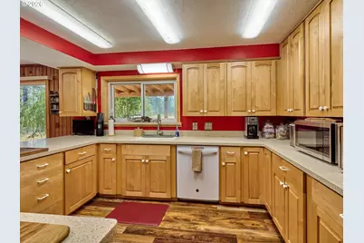 15730 S Gilchrist Rd, Mulino, OR 97042 - Photo 17