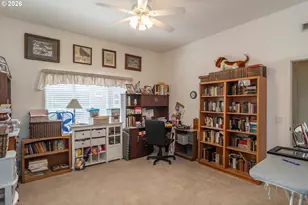 562 Valley Rd, Roseburg, OR 97471 - Photo 25