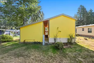 472 Shorepines Pl, Coos Bay, OR 97420 - Photo 23