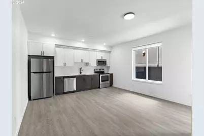 3727 S Hood Ave, Portland, OR 97239 - Photo 7