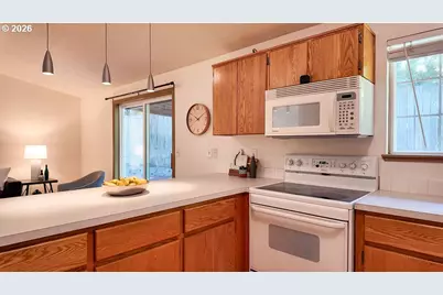 164 NW Cody Ct, Hillsboro, OR 97124 - Photo 15