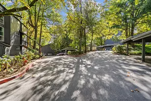 100 Kerr Pkwy, Lake Oswego, OR 97035 - Photo 27