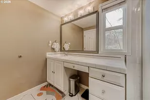 1175 SW Chastain Dr, Gresham, OR 97080 - Photo 17