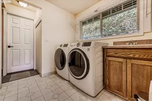 1175 SW Chastain Dr, Gresham, OR 97080 - Photo 21