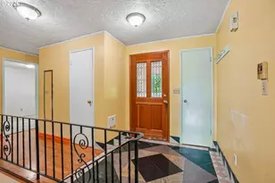 10975 SW Walnut St, Portland, OR 97223 - Photo 5
