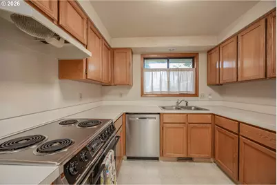 11020 NE Prescott St, Portland, OR 97220 - Photo 11