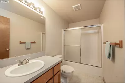 11020 NE Prescott St, Portland, OR 97220 - Photo 17