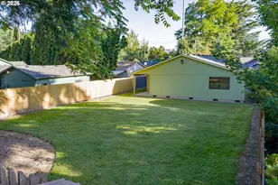11020 NE Prescott St, Portland, OR 97220 - Photo 23