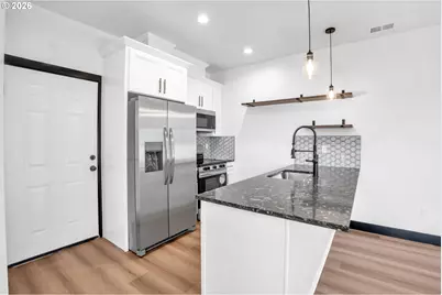 720/740 S 8th Ave, Cornelius, OR 97113 - Photo 9