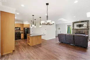106 Hansen Ln, Eugene, OR 97404 - Photo 13