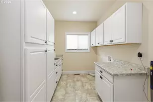 106 Hansen Ln, Eugene, OR 97404 - Photo 29