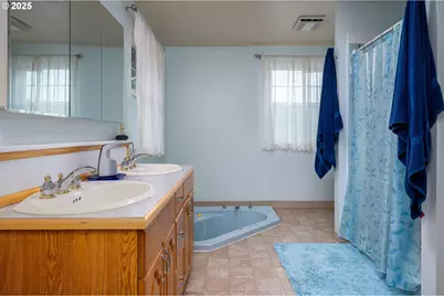 2837 SE 90th Pl, Portland, OR 97266 - Photo 19