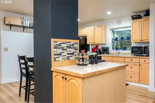 2837 SE 90th Pl, Portland, OR 97266 - Photo 11