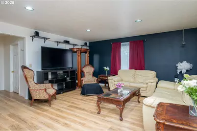 2837 SE 90th Pl, Portland, OR 97266 - Photo 7