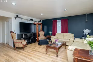 2837 SE 90th Pl, Portland, OR 97266 - Photo 7