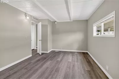 205 S 54th St #20, Springfield, OR 97478 - Photo 15