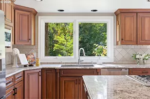 1876 Palisades Lake Ct, Lake Oswego, OR 97034 - Photo 9