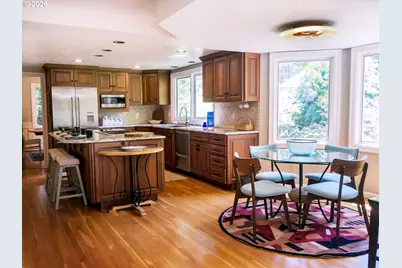 1876 Palisades Lake Ct, Lake Oswego, OR 97034 - Photo 9