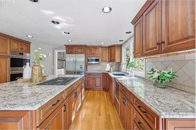1876 Palisades Lake Ct, Lake Oswego, OR 97034 - Photo 11