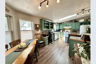250 5th St, Baker City, OR 97814 - Photo 27