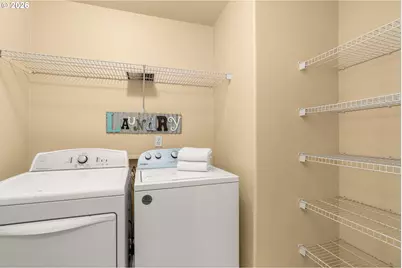 3650 SE Trellis Pl, Hillsboro, OR 97123 - Photo 23